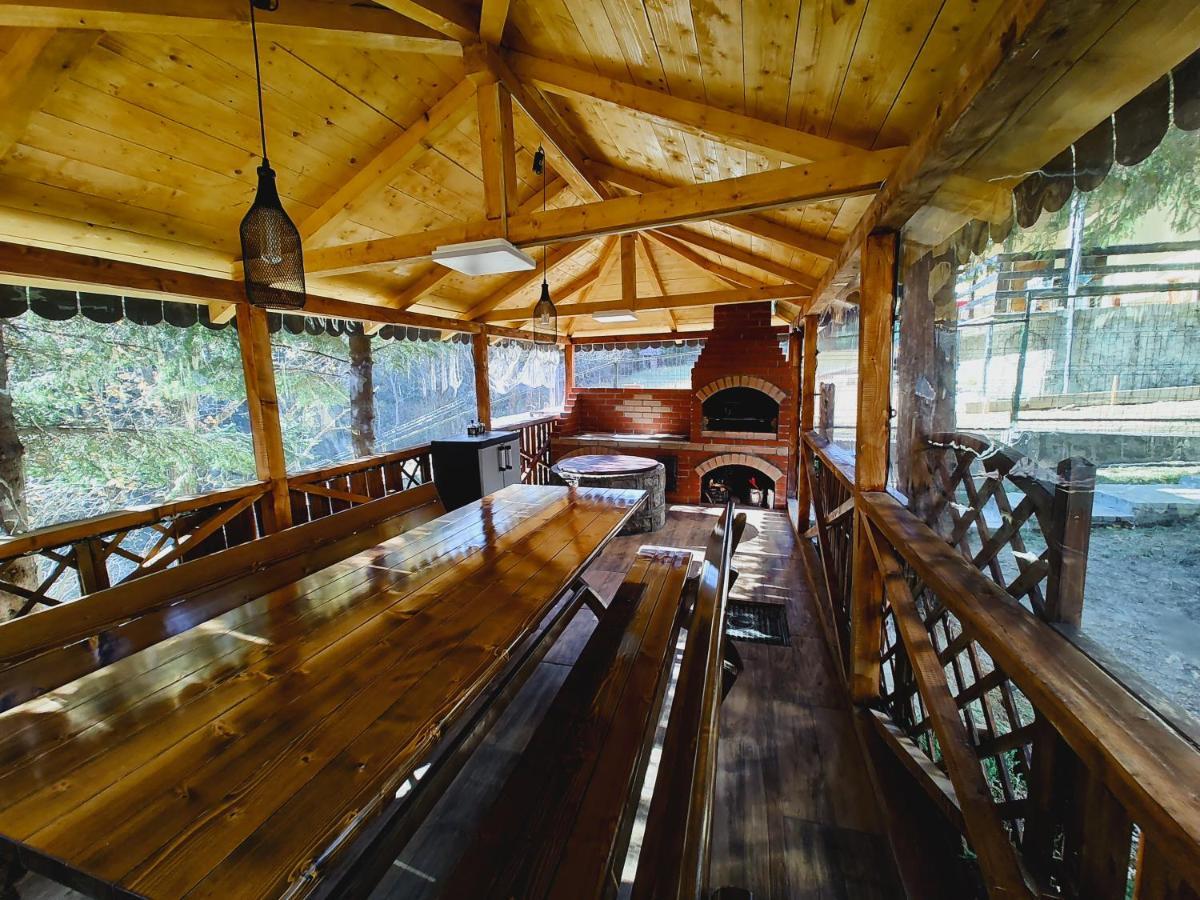 Sezatoarea Lupilor Villa Lepşa Exteriör bild