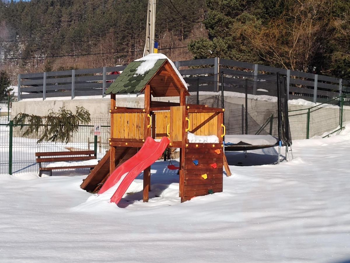 Sezatoarea Lupilor Villa Lepşa Exteriör bild