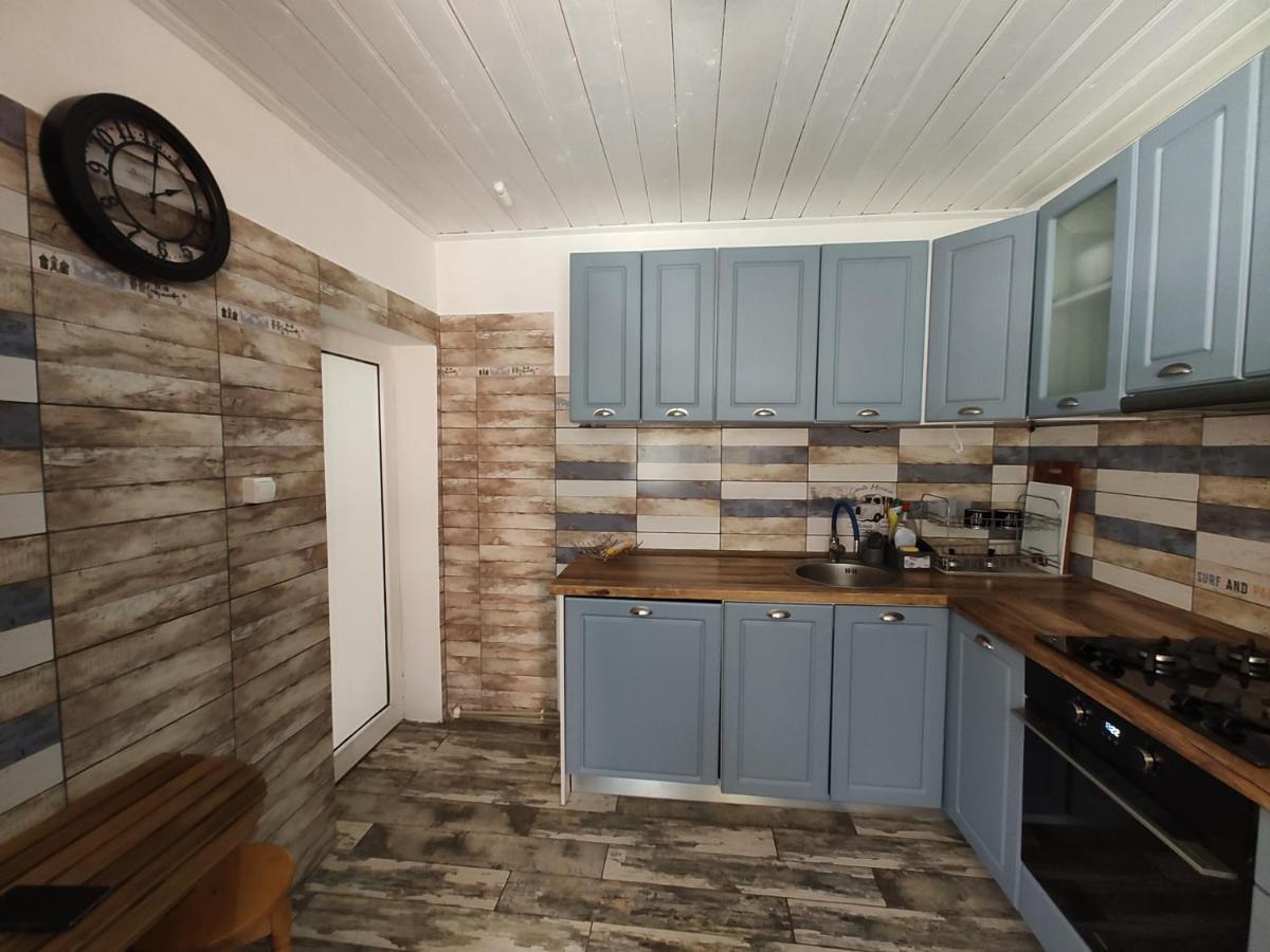 Sezatoarea Lupilor Villa Lepşa Exteriör bild