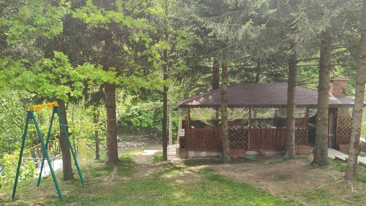 Sezatoarea Lupilor Villa Lepşa Exteriör bild