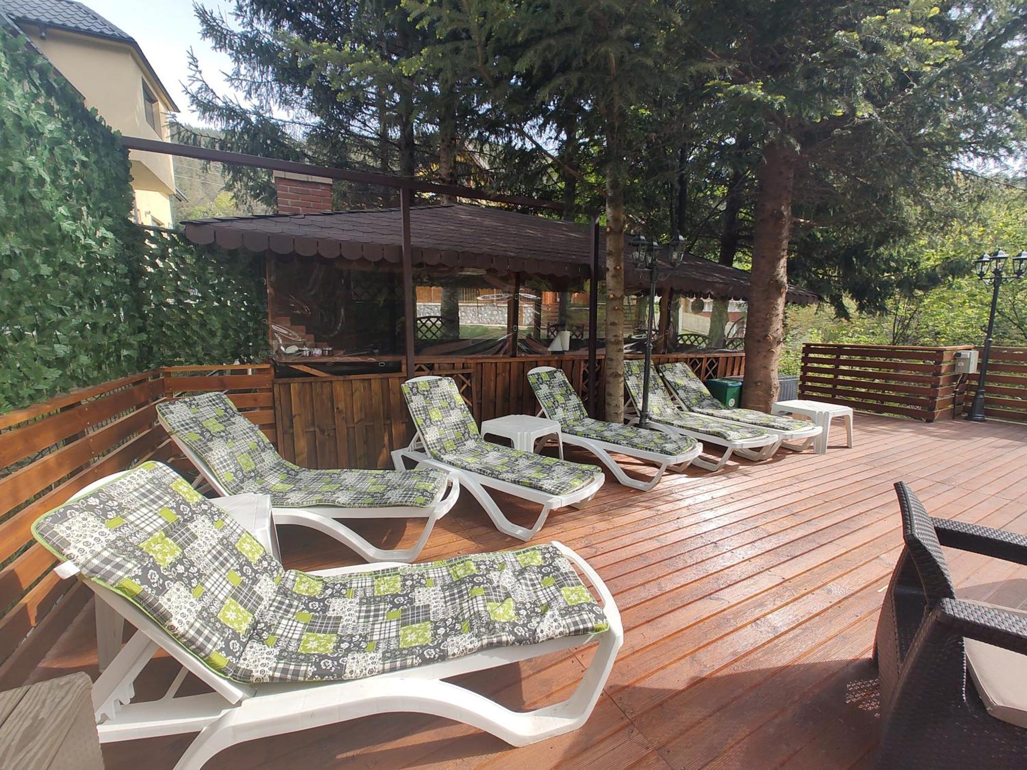 Sezatoarea Lupilor Villa Lepşa Exteriör bild